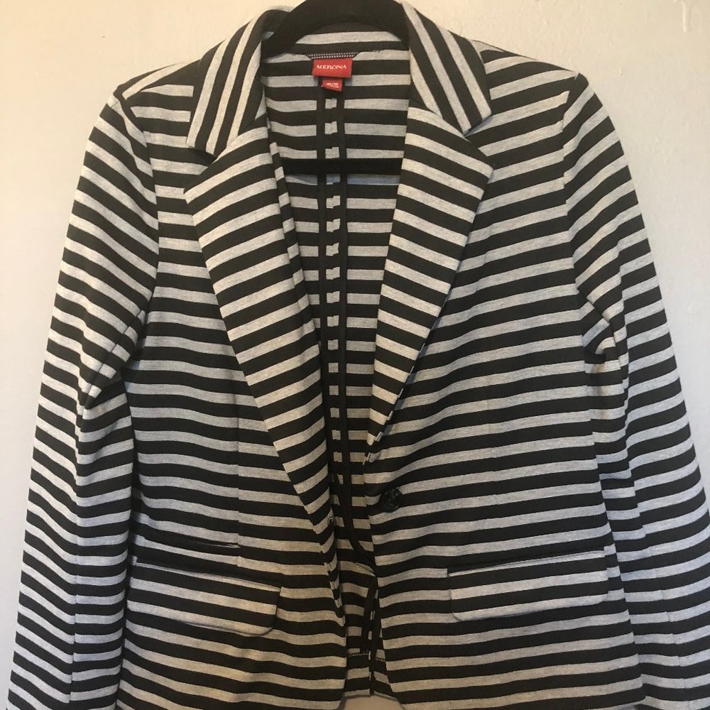 Black & Grey Striped Merona Knit Blazer Size M. DC